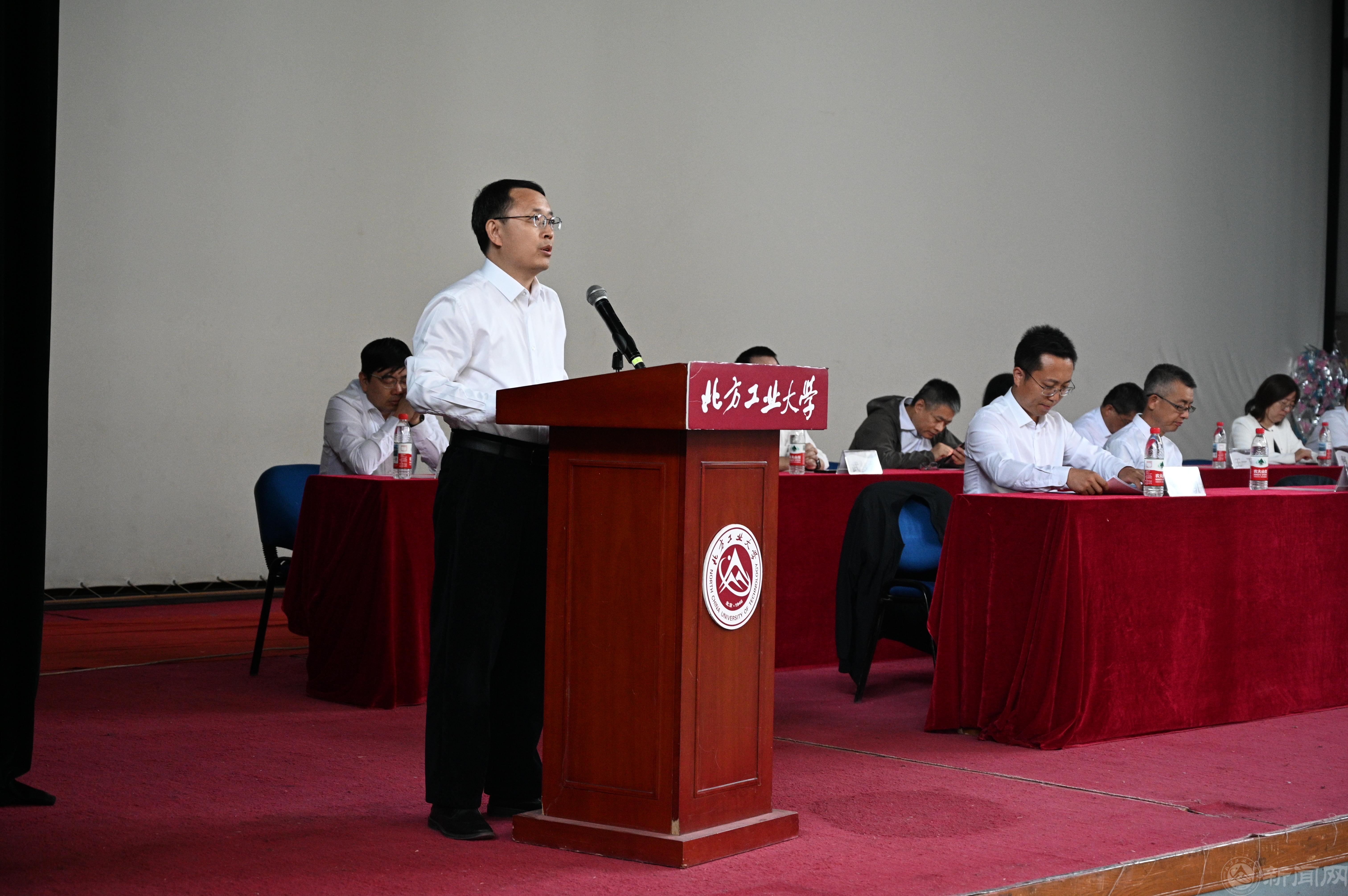 院长第一课.JPG 院长第一课.JPG